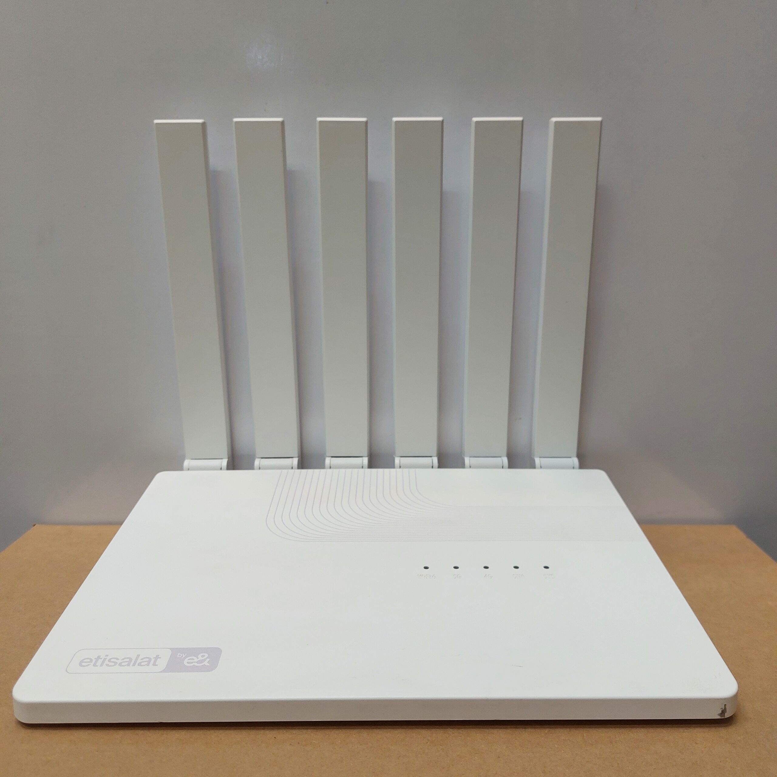 مودم سیم کارتی 5G گرین پکت مدل GreenPacket D5H-62 عمانتل آک
